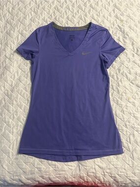 Nike Women's V-Neck Short Sleeve Top - Purple